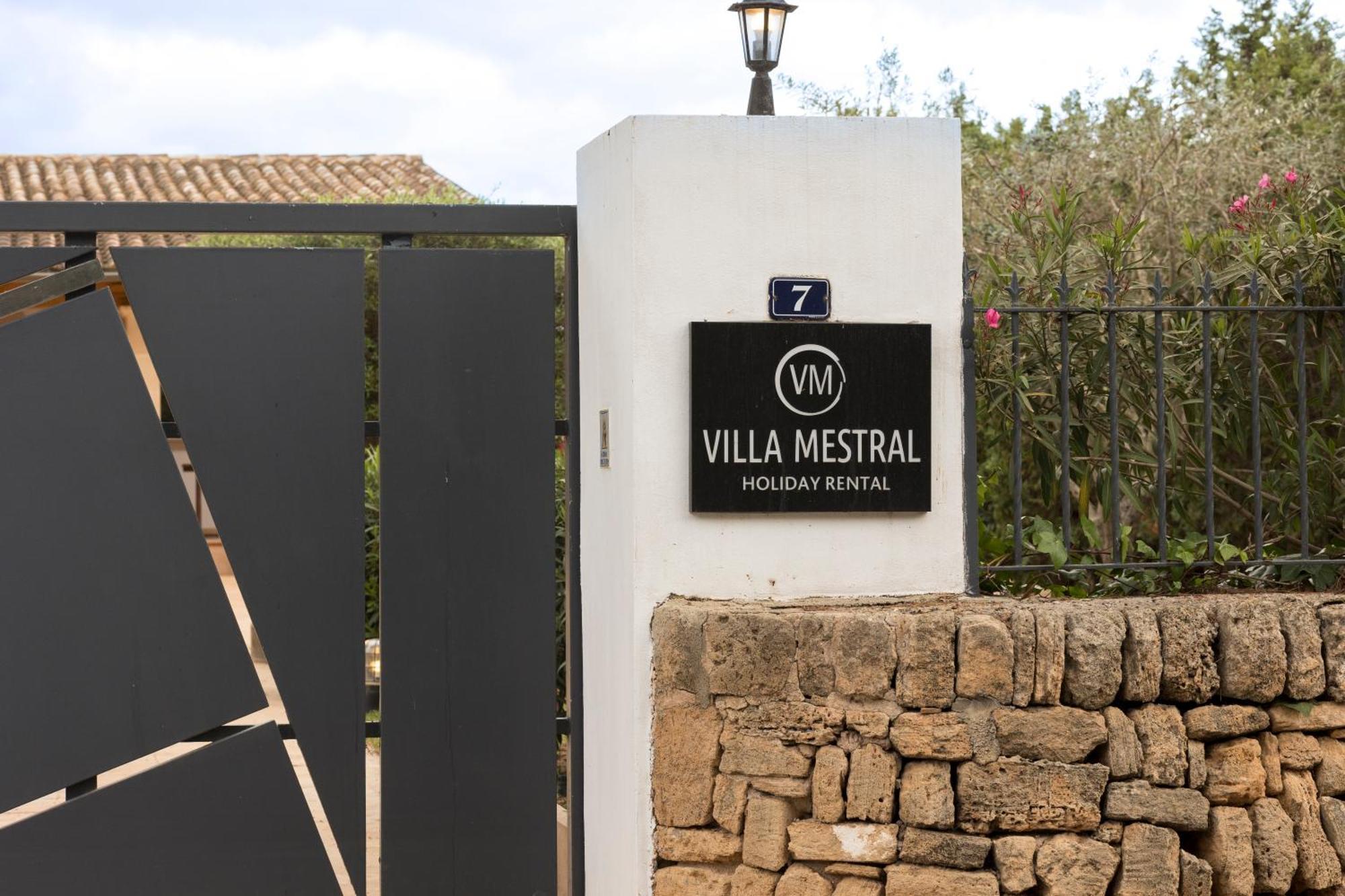Villa Mestral Alcudia  Bagian luar foto