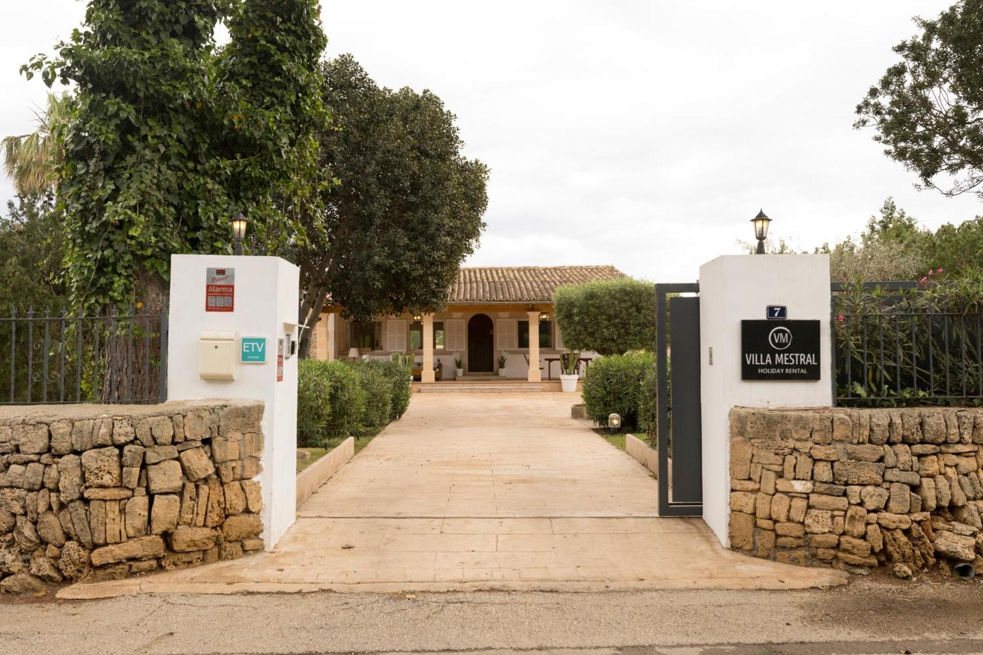 Villa Mestral Alcudia  Bagian luar foto